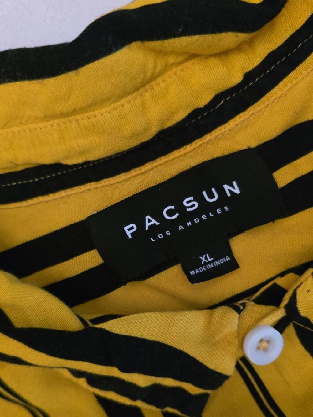 PacSun Mens Shirt - sz XL - Picture 2 of 3